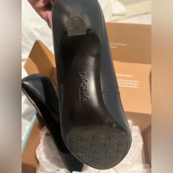 Navy Blue Heels - Picture 9 of 10